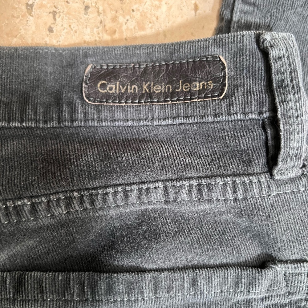 Calvin Klein Jeans Straight Corduroy Jeans Dark Gray/Black Women’s Size 6P - Picture 4 of 5
